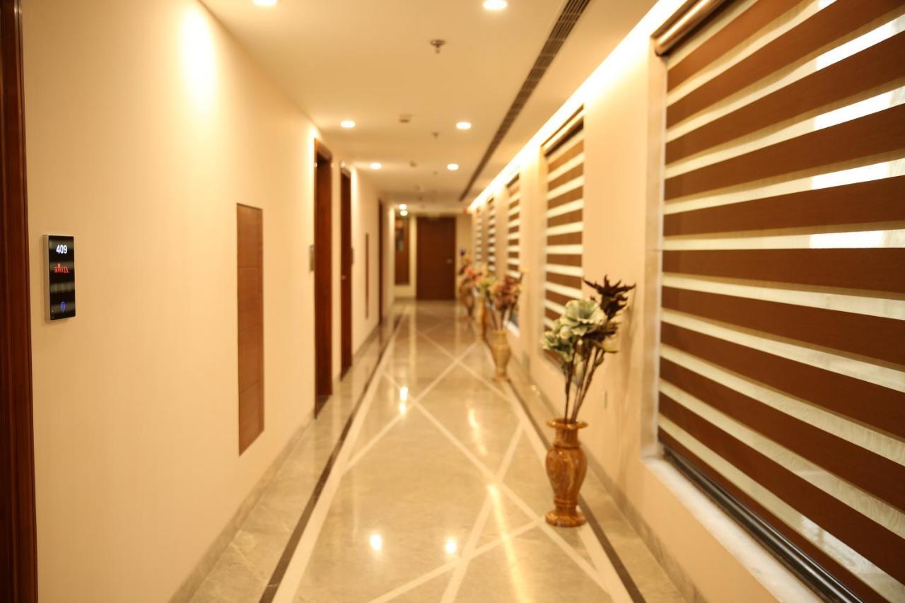 Hotel La New Delhi Bagian luar foto