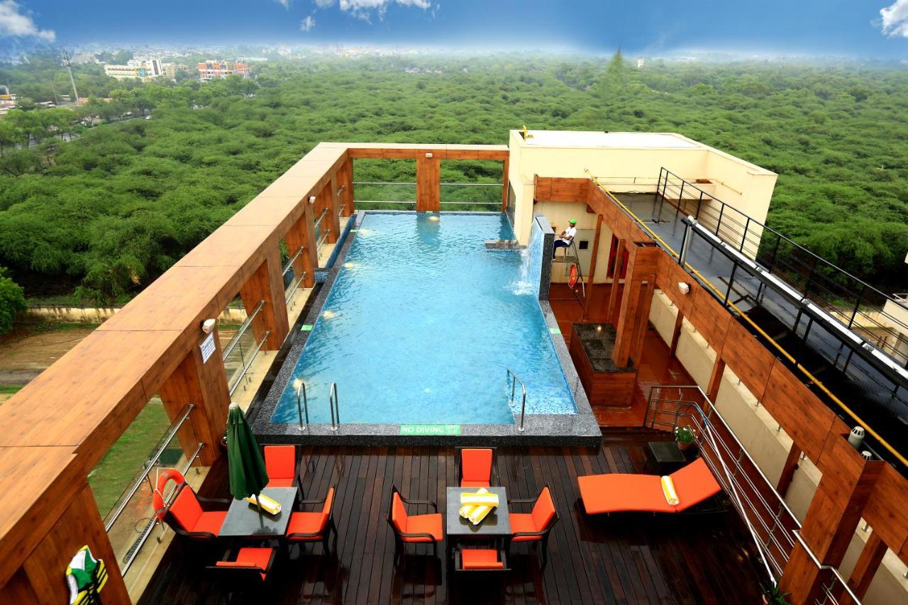 Hotel La New Delhi Bagian luar foto